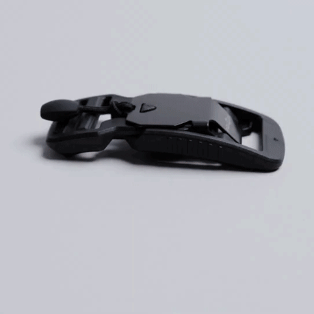 Magnetic buckle in action